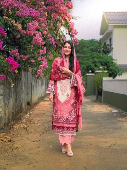 Rose Petal pakistani suit